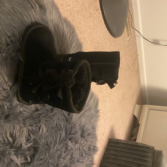 Boots - Picture 2 of 4